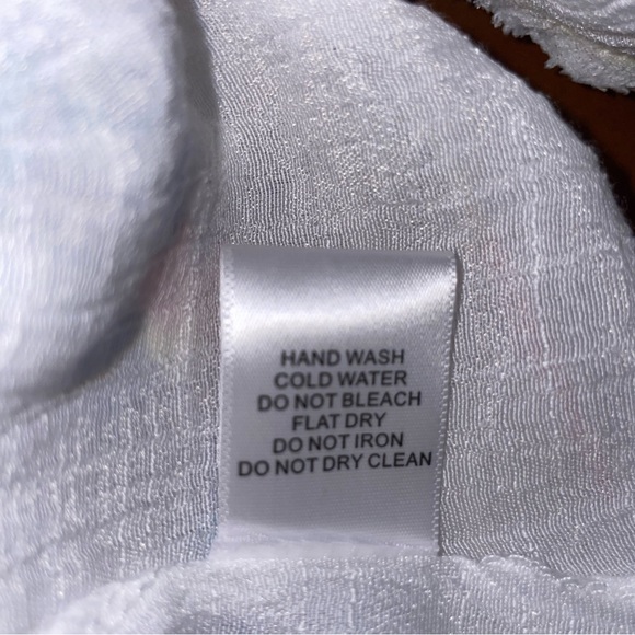 NWT FavLux Open Back Swim Coverup Rainbow Crochet Accents - Picture 9 of 9